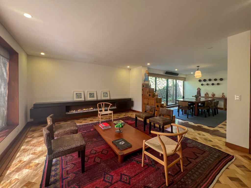 Casa en arriendo en La Macarena, Bogotá · foto 2 de 15