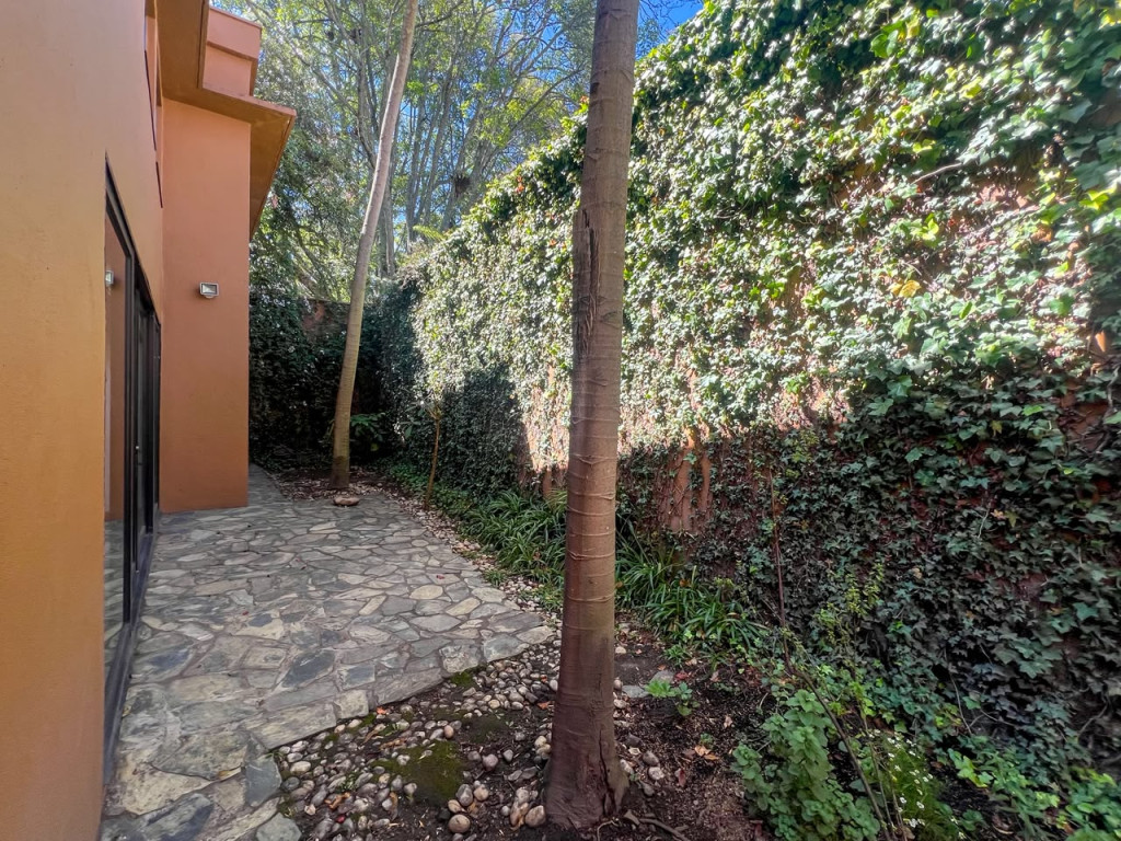Casa en arriendo en La Macarena, Bogotá · foto 8 de 15