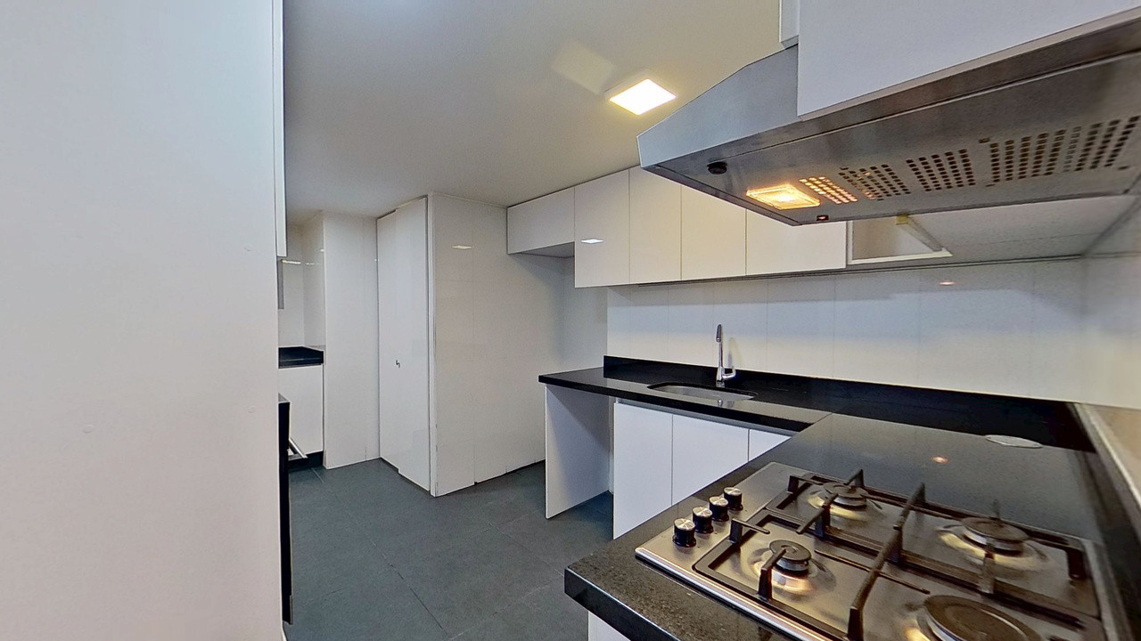 Apartamento en venta en Santa Barbara Central, Bogotá · foto 6 de 20