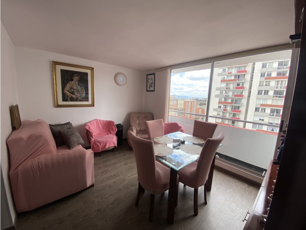 Apartamento en venta en El Castillo, Bogotá · foto 2 de 20