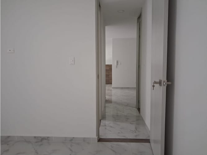 Apartamento de 2 alcobas en venta en Co. Parque Residencial Los Cedros, Armenia, 75 m² · foto 6 de 11