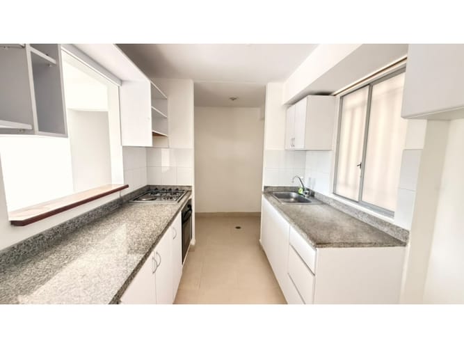 Apartamento de 3 alcobas en venta en Valle Del Lili, Cali, 71 m² · foto 4 de 8