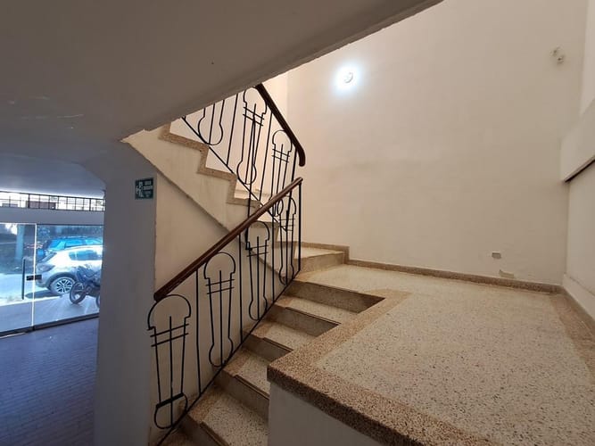 Casa de 6 alcobas en venta en Sotomayor, Bucaramanga, 500 m² · foto 7 de 10