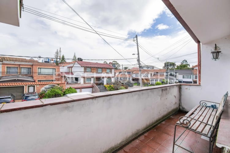 Casa de 4 alcobas en venta en Pontevedra, Bogotá, 450 m² · foto 12 de 17
