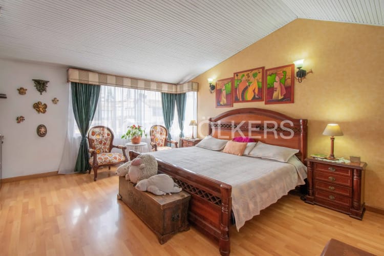 Casa de 4 alcobas en venta en Pontevedra, Bogotá, 450 m² · foto 7 de 17
