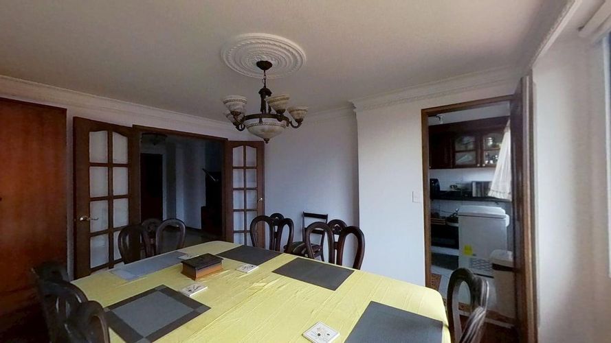 Apartamento de 4 alcobas en venta en San Patricio, Bogotá, 132 m² · foto 8 de 24