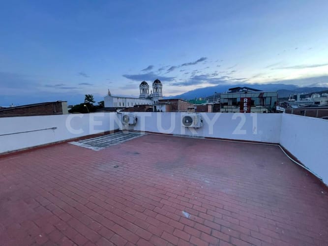 Edificio en arriendo en San Nicolas, Cali, 1572 m² · foto 21 de 23