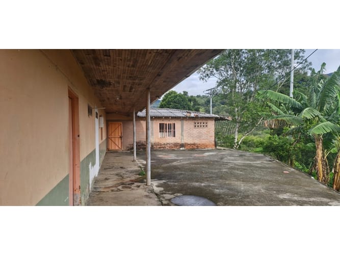 Finca en venta en La Rivera, Armenia, 180 m² · foto 13 de 23