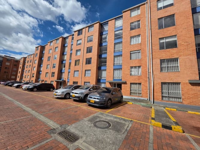 Apartamento de 3 alcobas en arriendo en Ub. Ciudadela Colsubsidio, Bogotá, 79 m² · foto 2 de 23