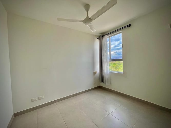 Apartamento de 3 alcobas en venta en Ricaurte, 63 m² · foto 5 de 17