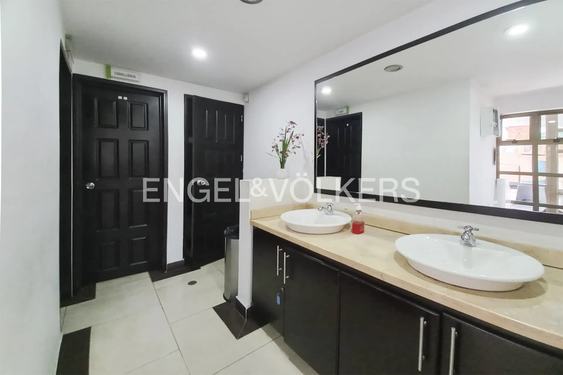 Casa en venta en Morato, Bogotá · foto 8 de 18