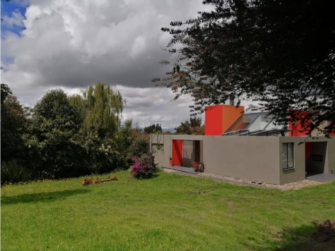 Casa de 3 alcobas en venta en Siberia, Cota, 232 m² · foto 2 de 15