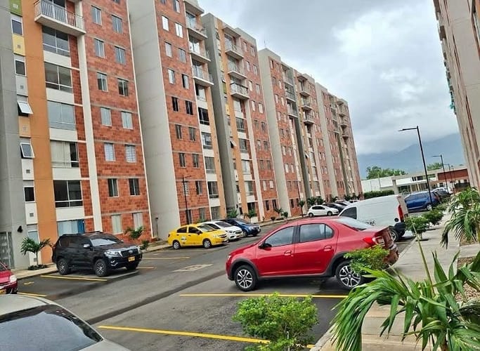 Apartamento de 3 alcobas en venta en Chaparral, Los Patios, 54 m² · foto 4 de 11