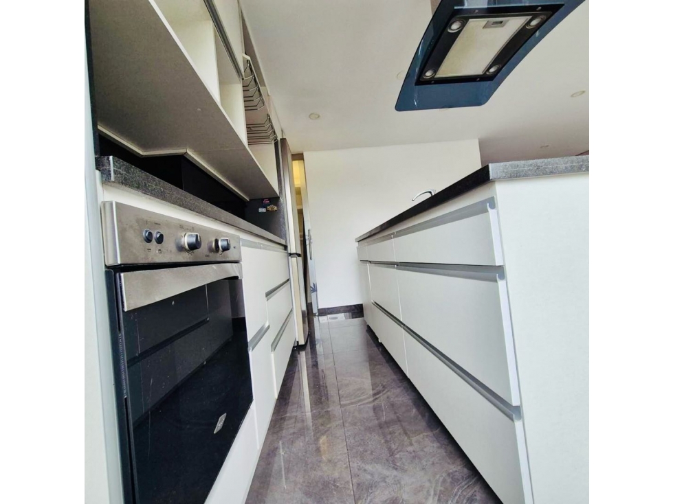 Apartamento en arriendo en Chicó Navarra, Bogotá · foto 6 de 8