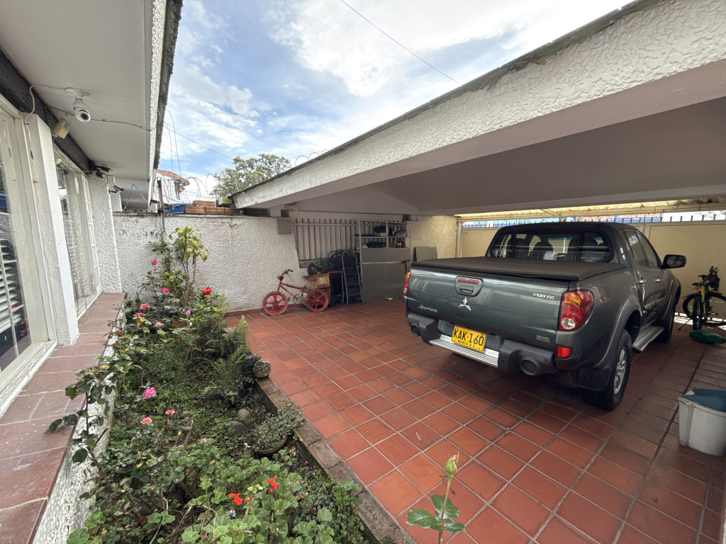 Casa en venta en Cedritos, Bogotá · foto 3 de 10