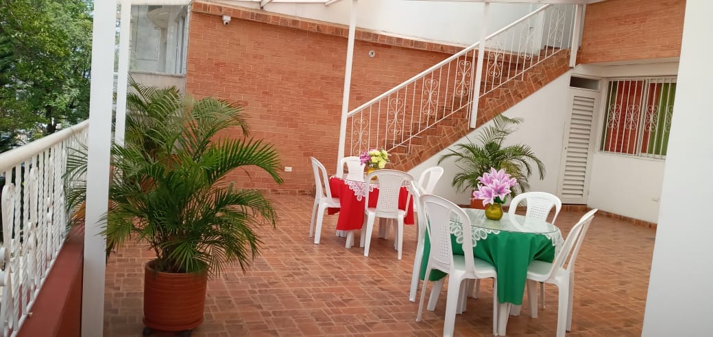 Edificio en venta en El Ingenio, Cali, 1000 m² · foto 12 de 20