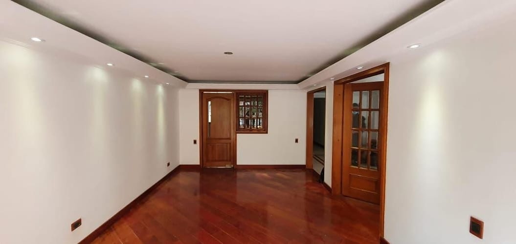 Apartamento de 3 alcobas en venta en Santa Ana Oriental, Bogotá, 235 m² · foto 7 de 19