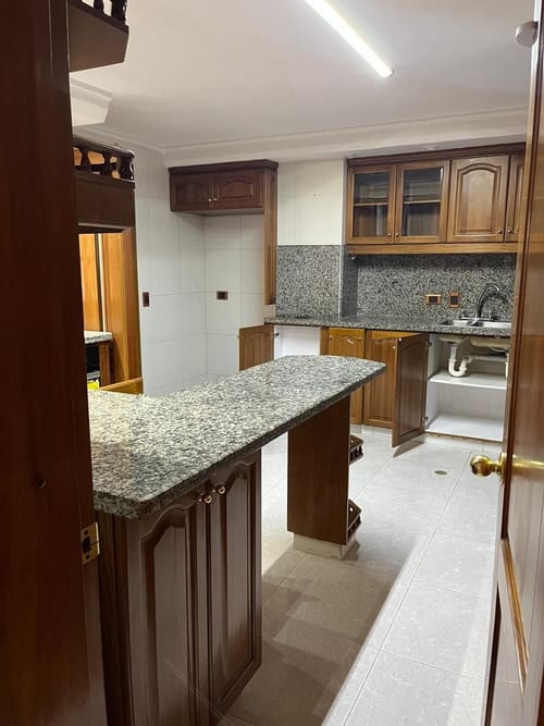 Apartamento de 3 alcobas en venta en Santa Ana Oriental, Bogotá, 235 m² · foto 13 de 19