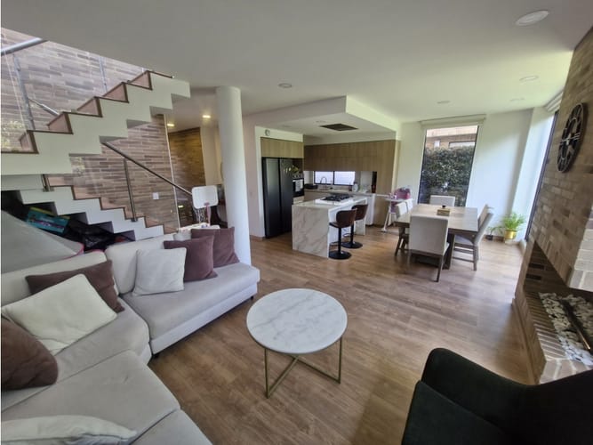 Casa de 3 alcobas en venta en Cr El Bosque, Chía, 153 m² · foto 12 de 24