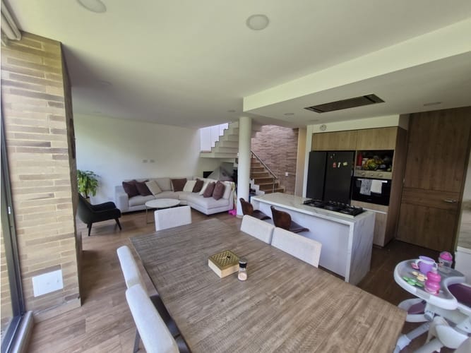 Casa de 3 alcobas en venta en Cr El Bosque, Chía, 153 m² · foto 13 de 24