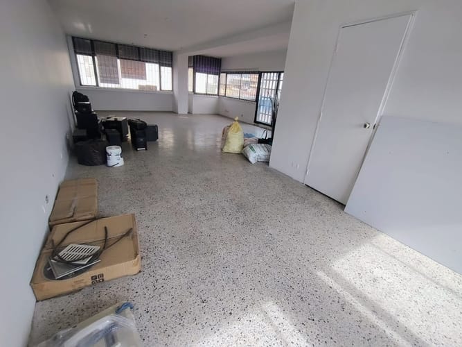 Bodega en arriendo en La Candelaria, Medellín, 52 m² · foto 4 de 8