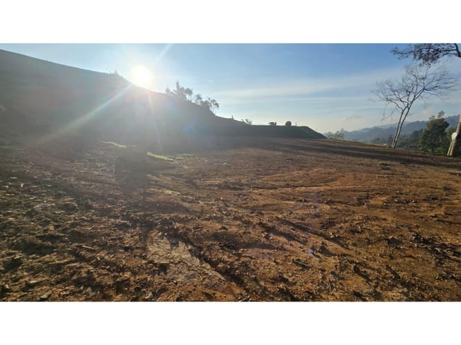 Lote en venta en Romeral, Guarne, 2569 m² · foto 7 de 21