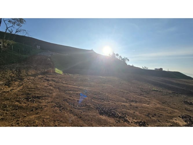 Lote en venta en Romeral, Guarne, 2569 m² · foto 8 de 21