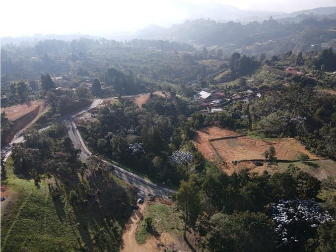 Lote en venta en Romeral, Guarne, 2569 m² · foto 17 de 21
