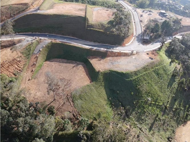 Lote en venta en Romeral, Guarne, 2569 m² · foto 19 de 21
