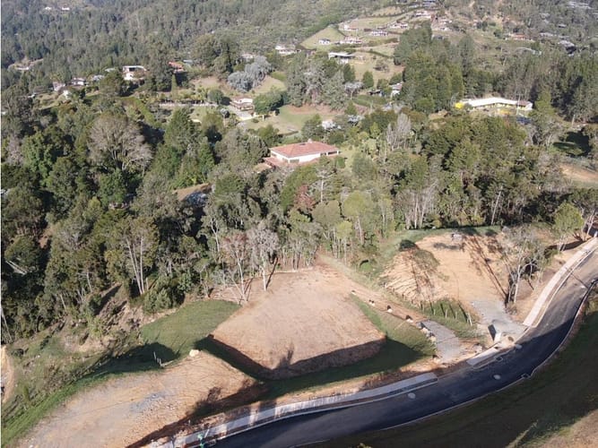 Lote en venta en Romeral, Guarne, 2569 m² · foto 21 de 21