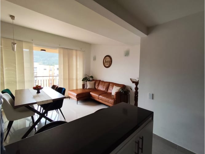 Apartamento de 3 alcobas en venta en Hacienda Casablanca Arboleda, Madrid, 70 m² · foto 4 de 24