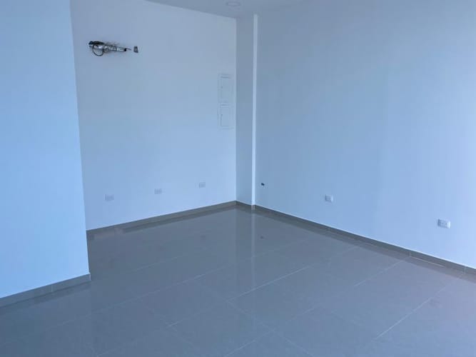 Local en arriendo en Manga, Cartagena, 26 m² · foto 3 de 4