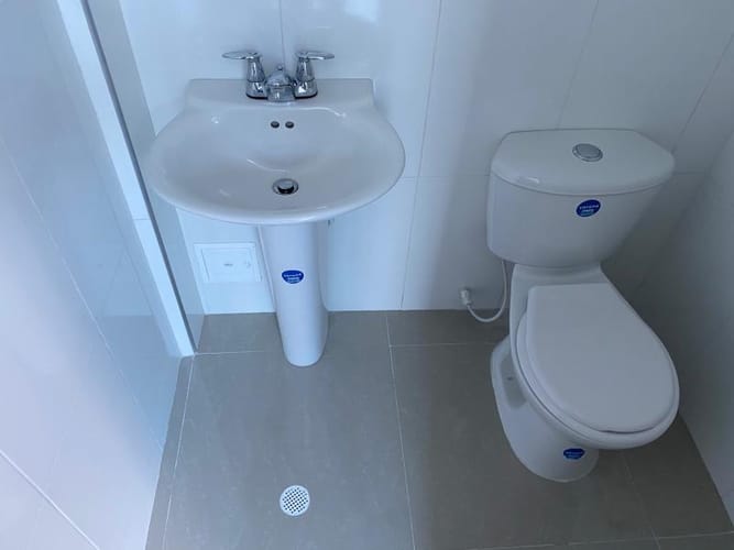 Local en arriendo en Manga, Cartagena, 26 m² · foto 4 de 4