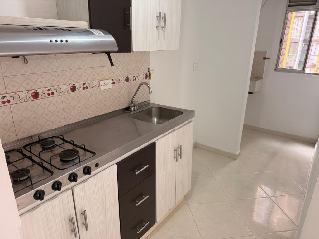 Apartamento en arriendo en Rodeo Alto, Medellín · foto 2 de 15