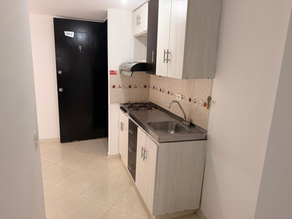 Apartamento en arriendo en Rodeo Alto, Medellín · foto 3 de 15