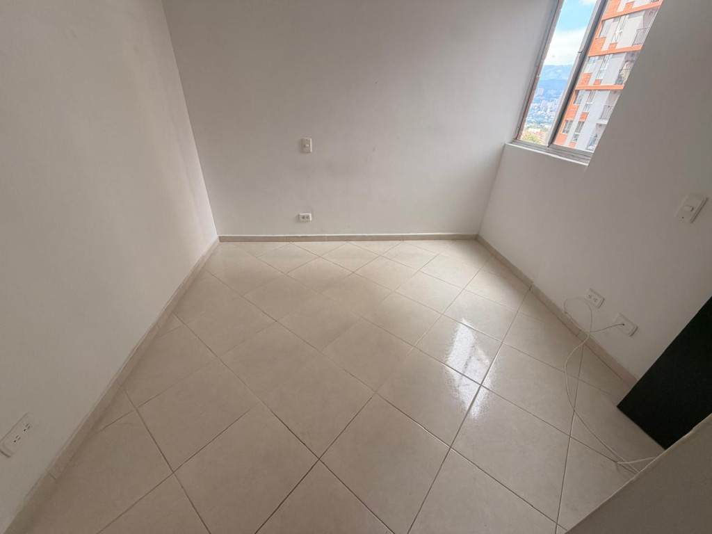 Apartamento en arriendo en Rodeo Alto, Medellín · foto 9 de 15