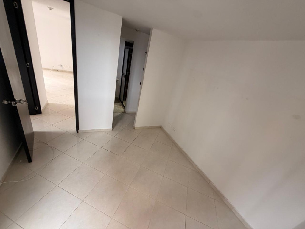 Apartamento en arriendo en Rodeo Alto, Medellín · foto 13 de 15
