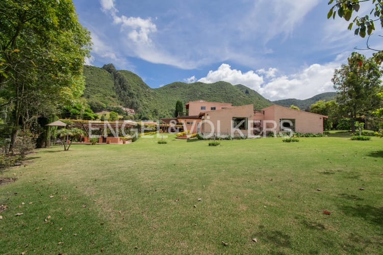 Casa de 4 alcobas en venta en Centro, Sopó, 350 m² · foto 19 de 20