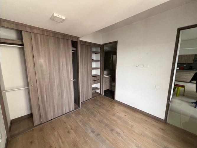 Apartamento de 3 alcobas en venta en Maria Auxiliadora, Sabaneta, 77 m² · foto 9 de 13