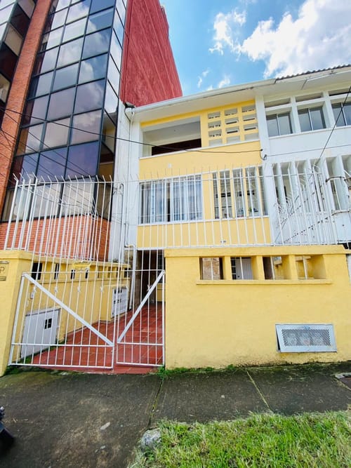 Edificio en venta en Santa Isabel, Cali, 322 m² · foto 2 de 9