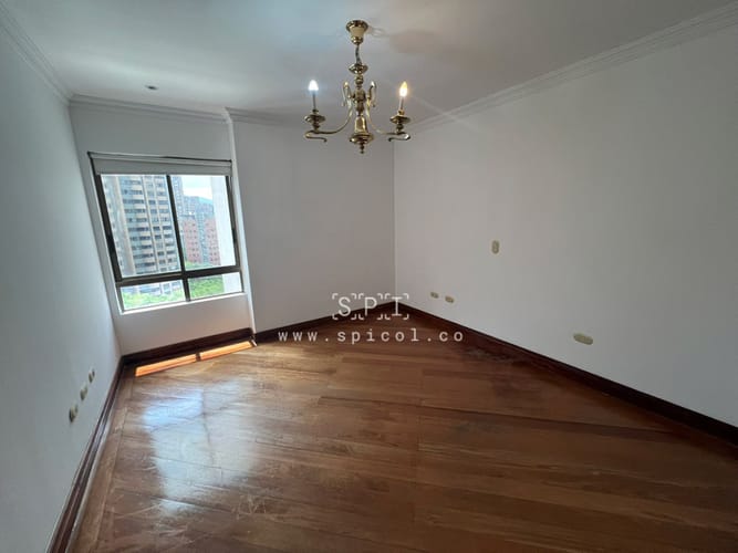 Apartamento de 3 alcobas en venta en Alejandría, Medellín, 262 m² · foto 18 de 24