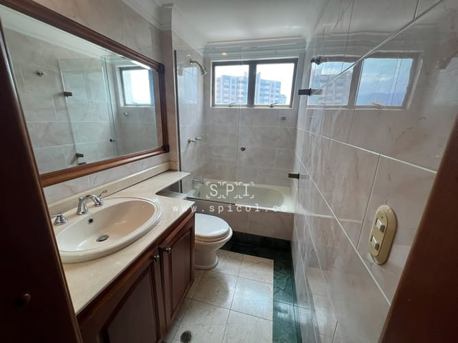 Apartamento de 3 alcobas en venta en Alejandría, Medellín, 262 m² · foto 19 de 24