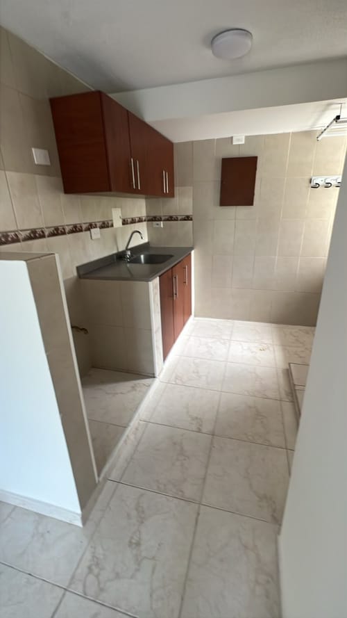 Apartamento de 3 alcobas en venta en Cr. Morada De San Juan, Bucaramanga, 55 m² · foto 14 de 24