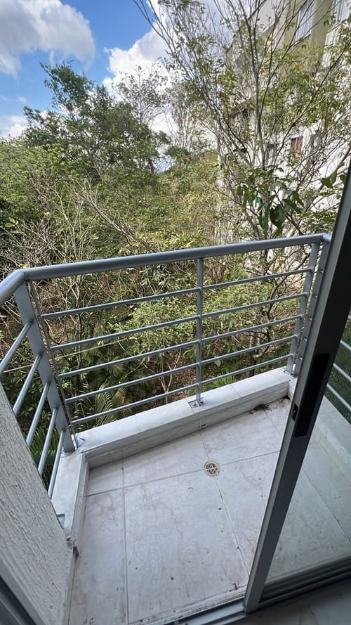 Apartamento de 3 alcobas en venta en Cr. Morada De San Juan, Bucaramanga, 55 m² · foto 2 de 24