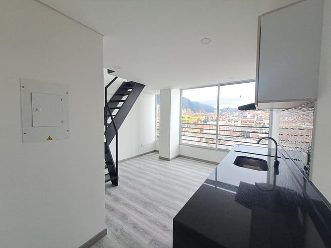 Apartaestudio en venta en Chapinero Central, Bogotá, 34 m² · foto 3 de 17