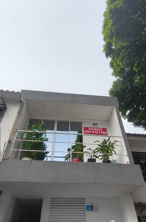 Casa de 3 alcobas en venta en Prados Del Norte, Cali, 208 m² · foto 2 de 12