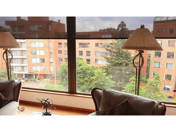Apartamento de 3 alcobas en venta en Los Rosales, Bogotá, 233 m² · foto 5 de 23