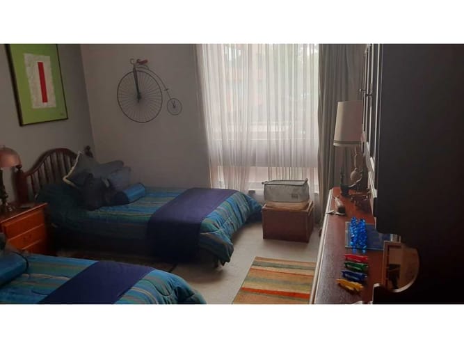 Apartamento de 3 alcobas en venta en Los Rosales, Bogotá, 233 m² · foto 17 de 23