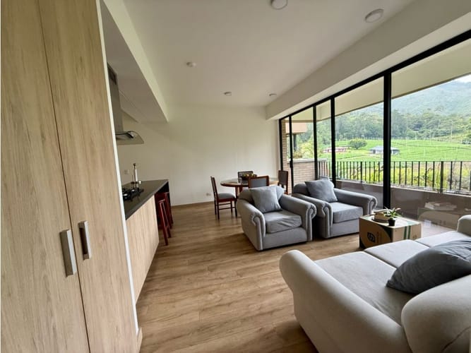 Apartamento de 3 alcobas en venta en El Retiro, 86 m² · foto 2 de 10
