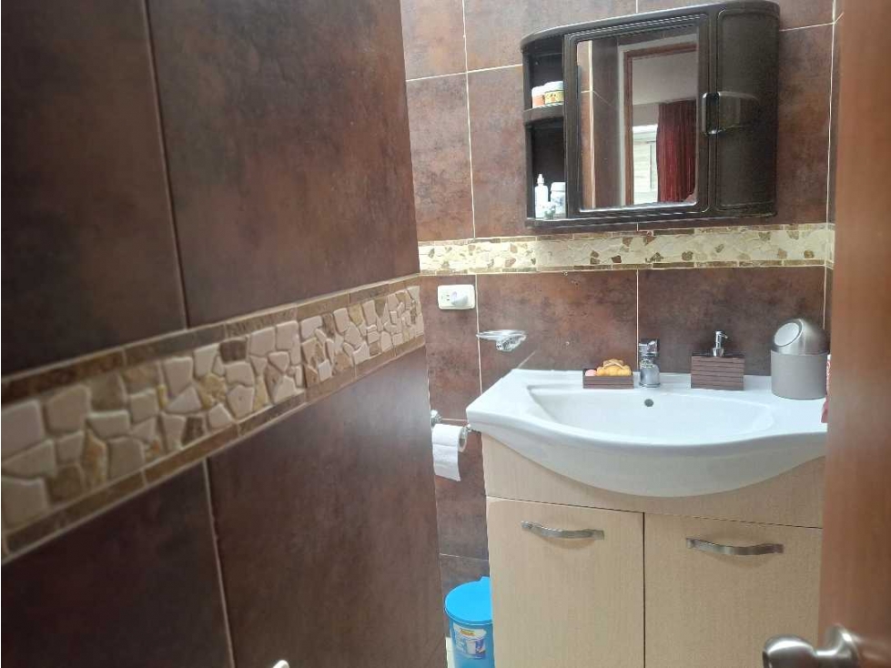 Casa en venta en Cedritos, Bogotá · foto 13 de 21